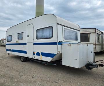Trekcaravan in snelverkoop bieden !!! beschikbaar voor biedingen
