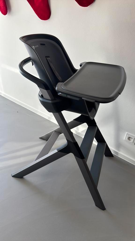 Chaise pour bébé de marque 4moms avec signes magnétiques, Enfants & Bébés, Chaises pour enfants, Comme neuf, Ceinture(s), Enlèvement