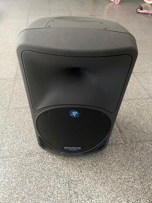 Mackie SRM350 Actieve speaker, Audio, Tv en Foto, Luidsprekerboxen, Gebruikt, Front, Rear of Stereo speakers, 120 watt of meer