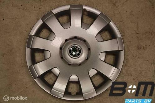 1 Losse wieldop 16 inch Skoda Superb / Yeti 5J0601147B, Auto-onderdelen, Overige Auto-onderdelen, Gebruikt