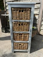 Leuk ladenkastje met rotan lades, Huis en Inrichting, Ophalen, Gebruikt, 3 of 4 laden, Minder dan 100 cm