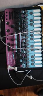 Sonicware Liven Bass & Beats, Muziek en Instrumenten, Drumcomputers, Ophalen of Verzenden, Zo goed als nieuw, Overige merken