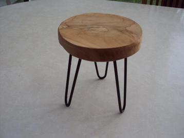 Mini tafeltje in hout en metaal
