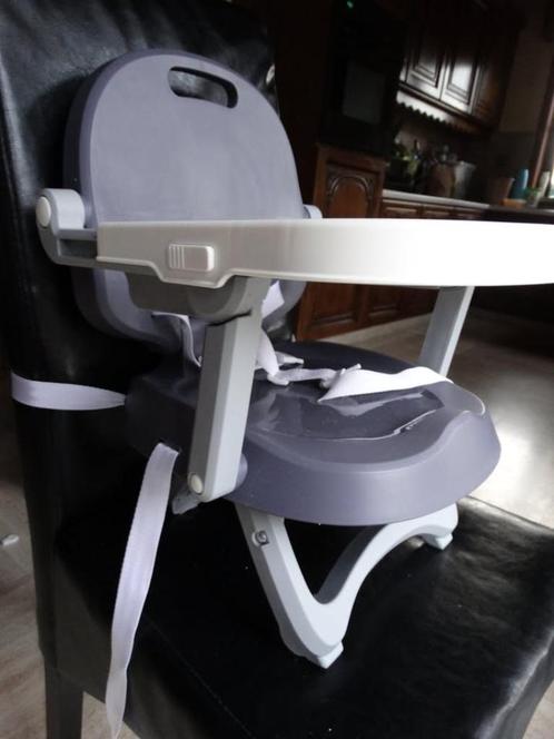baby eetstoel , plooibare stoelverhoger VERKOCHT, Kinderen en Baby's, Kinderstoelen, Zo goed als nieuw, Inklapstoel, Afneembaar eetblad