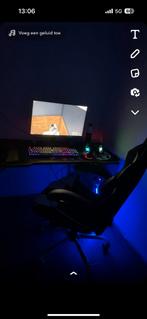 Deze gaming bureau en gaming stoel te Koop, Huis en Inrichting, Bureaus, Ophalen, Zo goed als nieuw