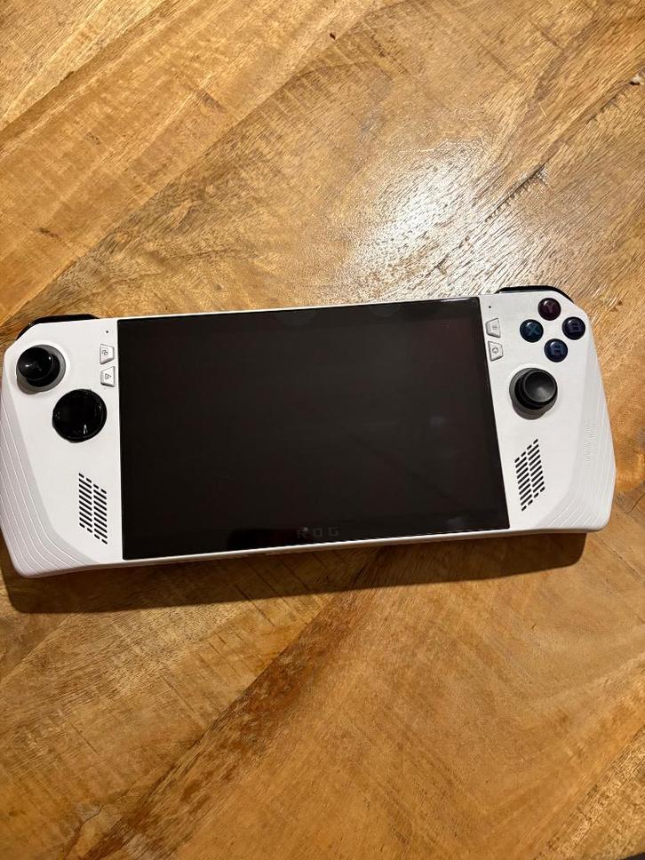 Asus rog ally, Games en Spelcomputers, Spelcomputers | Nintendo Portables | Accessoires, Zo goed als nieuw, Overige modellen, Overige typen