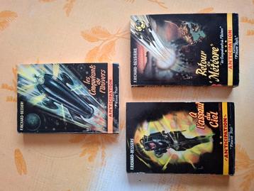 3 premiers tomes des éditions fleuve noir vintage beschikbaar voor biedingen