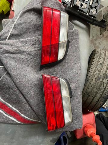 Feux arrières E36 Coupe beschikbaar voor biedingen