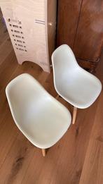 2 witte kuipstoeltjes, Ophalen, Gebruikt