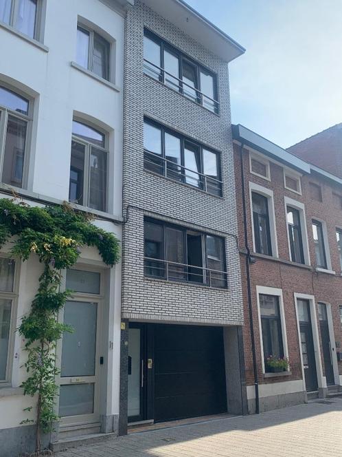 Ruim licht appartement in hartje Mechelen, Immo, Appartementen en Studio's te huur, Mechelen, 50 m² of meer