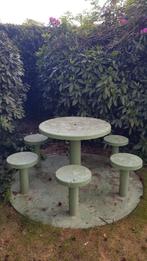 Gratis betonnen picknicktafel, Ophalen, Gebruikt