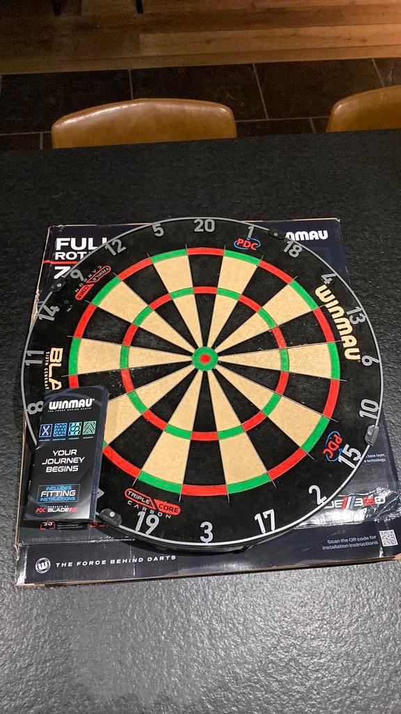 Dartblok Winmau blade6 triple core, Sports & Fitness, Fléchettes, Utilisé, Cible de fléchettes, Enlèvement