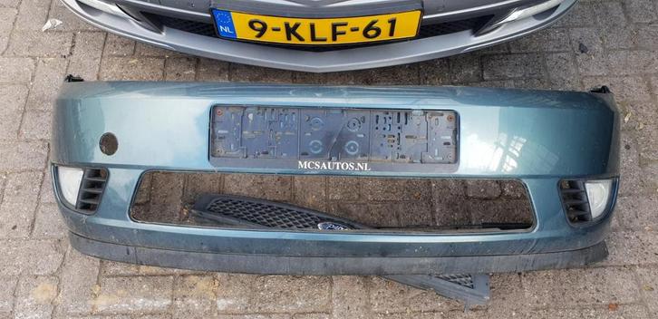 FORD FIESTA VOORBUMPER BJ 2002 TOT 2006, Auto-onderdelen, Carrosserie, Bumper, Voor, Gebruikt, Ophalen of Verzenden