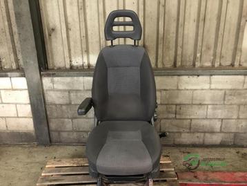 Stoel links van een Peugeot Boxer beschikbaar voor biedingen