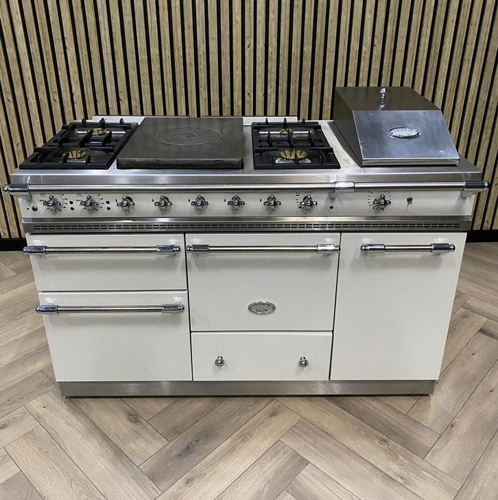 Prachtige Lacanche crème 140cm + Pizzaoven Vol Opties!, Elektronische apparatuur, Fornuizen, Elektrisch, Grill, Ophalen of Verzenden