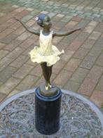 bronzen ballerina + kleuren op rond marmer gesigneerd..., Antiek en Kunst, Ophalen of Verzenden, Brons