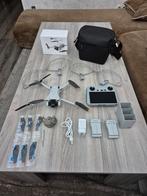 DJI Mini 3 Fly More Combo + Smart Controller + accessoires -, Ophalen, Zo goed als nieuw, Drone met camera