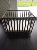 Baby park grijs + matras, Kinderen en Baby's, Ophalen, Gebruikt, Rechthoekig, Wieltjes