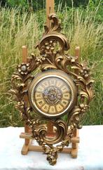grande horloge mural en resine style baroque, Huis en Inrichting, Woonaccessoires | Klokken, Ophalen of Verzenden, Gebruikt, Wandklok