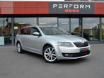 ✅Skoda Octavia 1.6 TDi Style *LED au xénon* Attelage *Garan, Autos, Skoda, 5 places, Carnet d'entretien, Cuir et Tissu, 1598 cm³