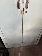Lockerkast, Ophalen