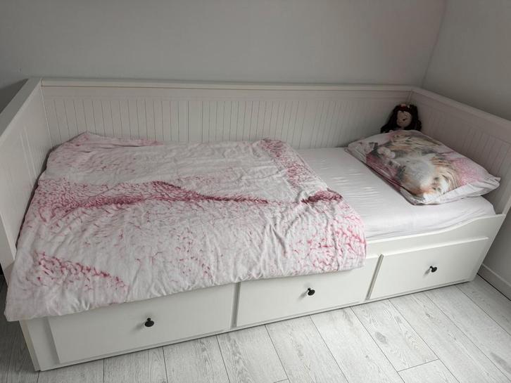 Hemnes bed 1+1 met 3 lades, Kinderen en Baby's, Kinderkamer | Bedden, Gebruikt, Ophalen