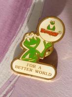 Pin Froggy. For a better world., Enlèvement ou Envoi, Neuf, Marque, Insigne ou Pin's