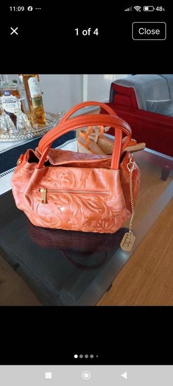 Leather hand bag made in italy, Enlèvement ou Envoi, Comme neuf