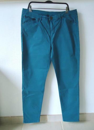 Petroleumblauwe broek beschikbaar voor biedingen