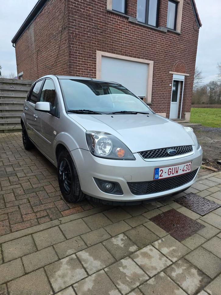 Ford Fiesta Benzine 87 000 Km, Auto's, Ford, Particulier, Apple Carplay, Radio, Benzine, Ophalen