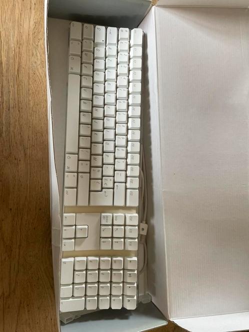 Apple pro keybord (jaren 90), Computers en Software, Toetsenborden, Zo goed als nieuw, Ophalen of Verzenden