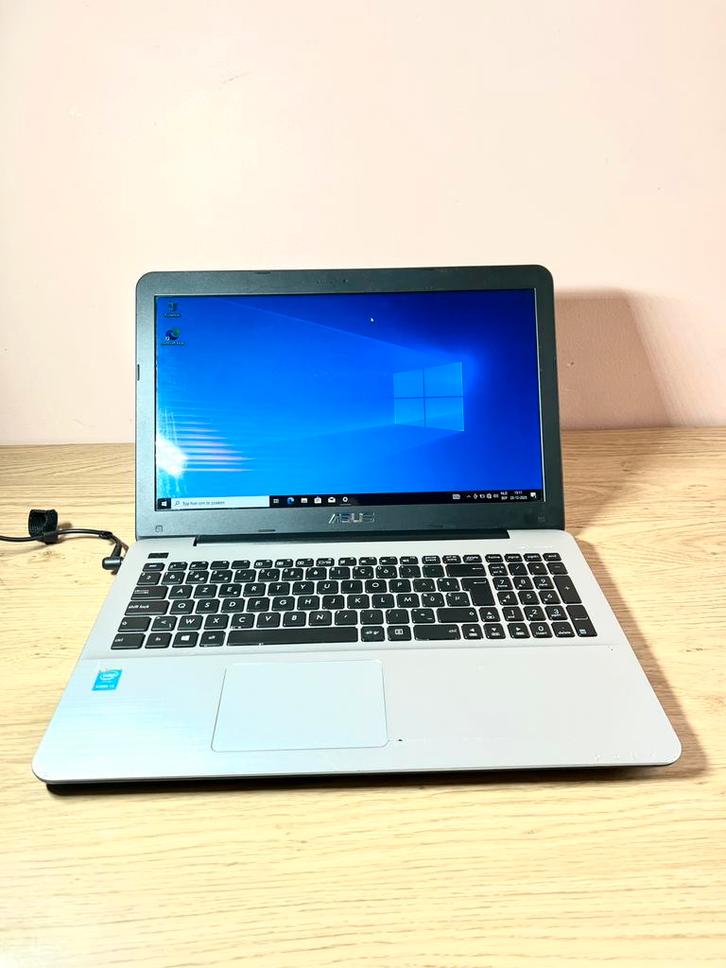 Laptop Asus i5, Computers en Software, Chromebooks, Zo goed als nieuw, 16 inch of meer, 8 GB, 256 GB of meer, Azerty, Ophalen of Verzenden