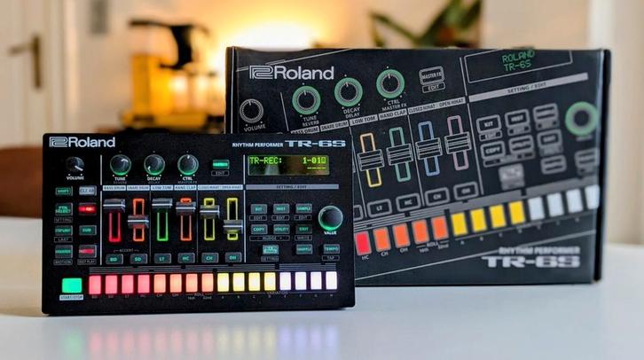 Roland TR-6S Rhythm Performer, Muziek en Instrumenten, Drumcomputers, Zo goed als nieuw, Roland, Ophalen of Verzenden