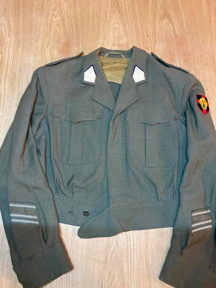 Origineel Belgisch leger uniform – Infanterie sergeant –1962, Collections, Objets militaires | Général, Armée de terre, Enlèvement
