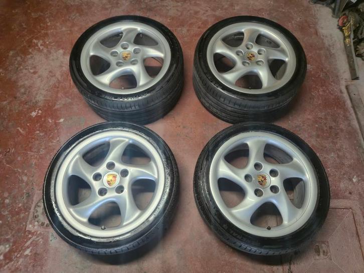 Porsche 993 Hollow Spoke 18" turbowielen, Auto diversen, Autosport-onderdelen