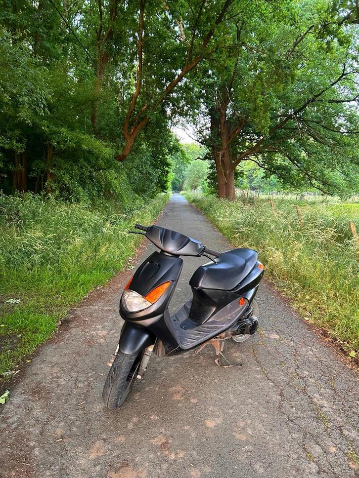 peugeot vivacity 2 takt, Fietsen en Brommers, Brommers | Peugeot, Ophalen