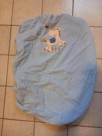 kit d'accessoires pour bébé (ou vendu à la pièce) beschikbaar voor biedingen
