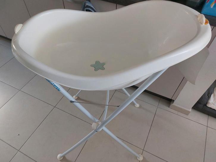 Baignoire sur pied pour bébé, Enfants & Bébés, Bains & Soins, Utilisé, Baignoire, Autres marques, Enlèvement