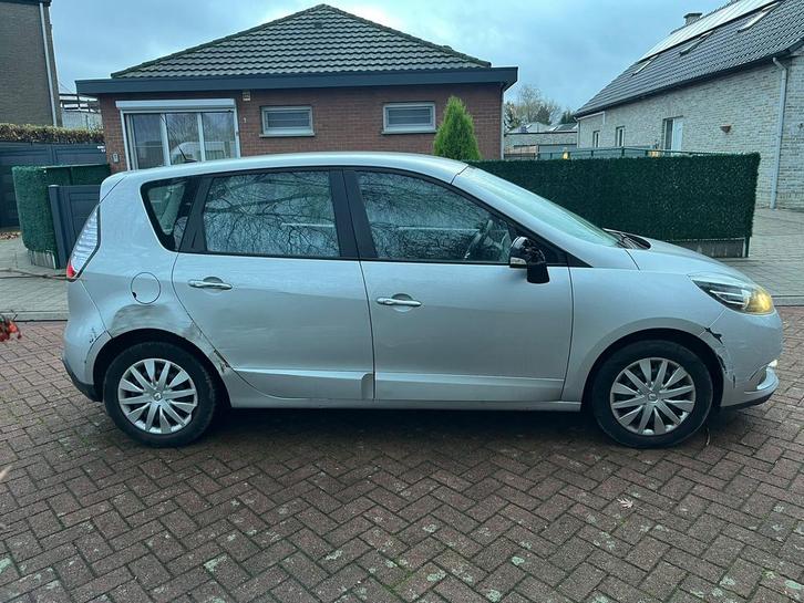 Renault scenic 1.5 dci 83000 km 06/2014 euro5b, Autos, Renault, Particulier, Achat, Scénic, ABS, Airbags, Air conditionné, Ordinateur de bord