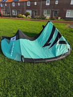 Naish Pivot 2025 8 meter kite, Watersport en Boten, Kitesurfen, 8 m², Geen board, Ophalen of Verzenden, Zo goed als nieuw