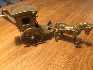 Paard met koets koper beschikbaar voor biedingen