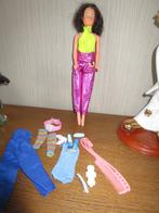 Poupée genre barbie et vêtements, Utilisé, Enlèvement ou Envoi, Barbie
