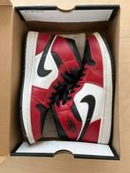 Air Jordan 1 mid Nike sneakers, Kleding | Heren, Schoenen, Nike, Ophalen of Verzenden, Zo goed als nieuw, Sneakers