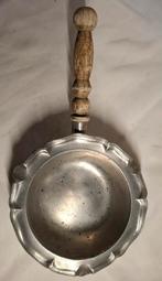 Cendrier  en etain avec manche en bois, Enlèvement ou Envoi