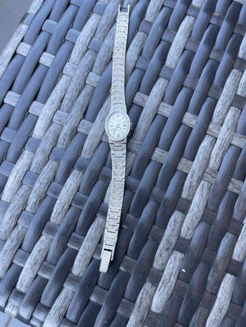 vintage horloge voor dames zilver collectorsitem beschikbaar voor biedingen