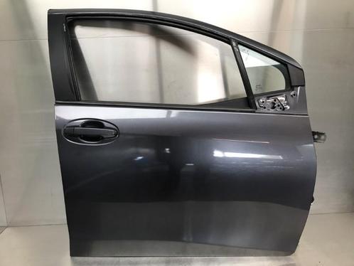 PORTIER RECHTS VOOR Toyota Yaris III (P13) (01-2010/09-2020), Auto-onderdelen, Carrosserie, Deur, Toyota, Voor, Rechts, Gebruikt