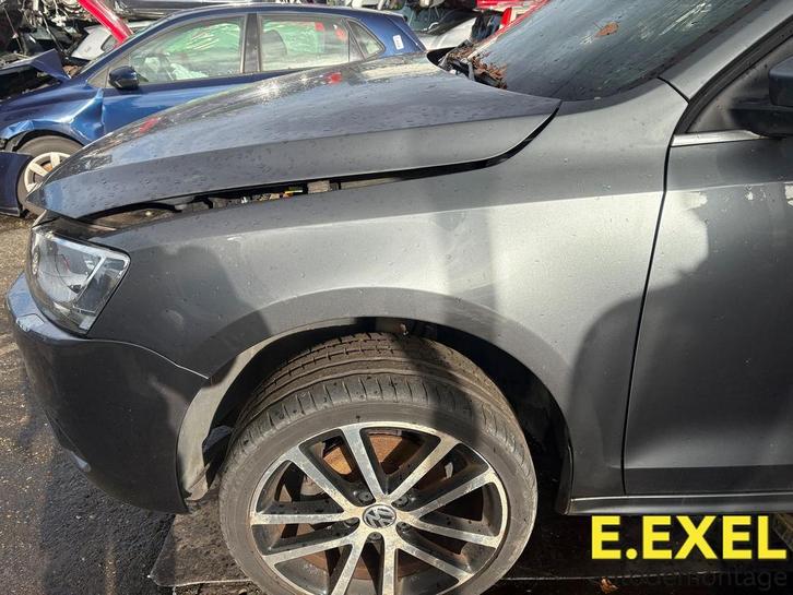 Spatbord Links Volkswagen Jetta IV (162/16A) 2011-17 LD7X, Auto-onderdelen, Carrosserie, Spatbord, Volkswagen, Links, Gebruikt