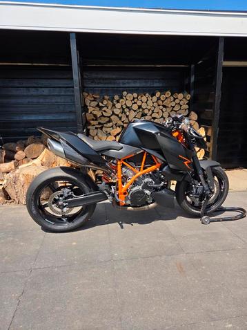 KTM Super Duke 990R | Circuitmotor | Akrapovic | Papieren, Particulier