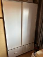 Gratuit, penderie L1,18m sur H 2,02m, Enlèvement, Utilisé