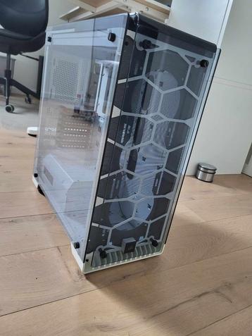 Corsair Crystal 570X RGB beschikbaar voor biedingen